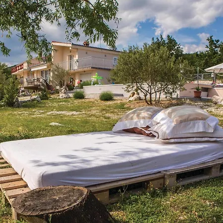 Prázdninový dům Three-bedroom In Labin Trogir
