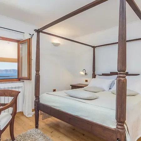 Three-bedroom In Labin Prázdninový dům *