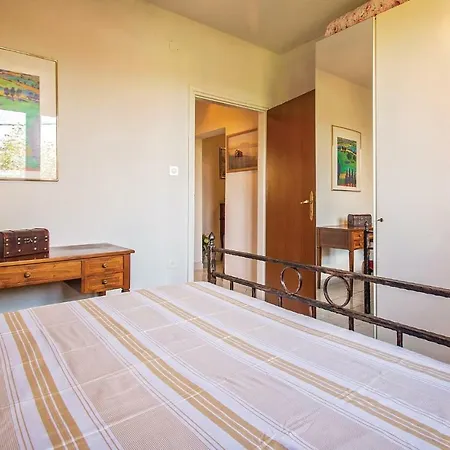 Three-bedroom In Labin * Trogir