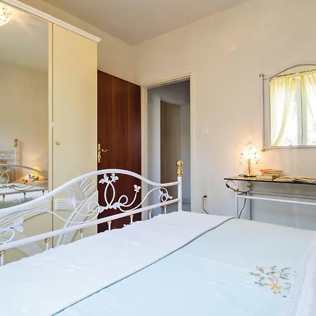 Three-bedroom In Labin Prázdninový dům